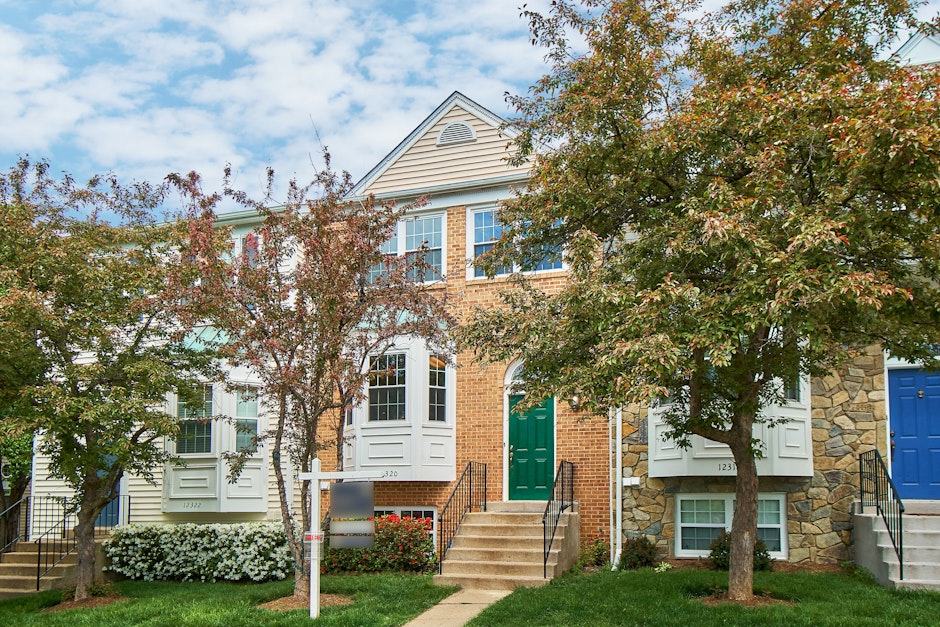 12320 Sleepy Lake Court, Fairfax, VA 22033, Presented by Fran Rudd, Century 21 Redwood Realty